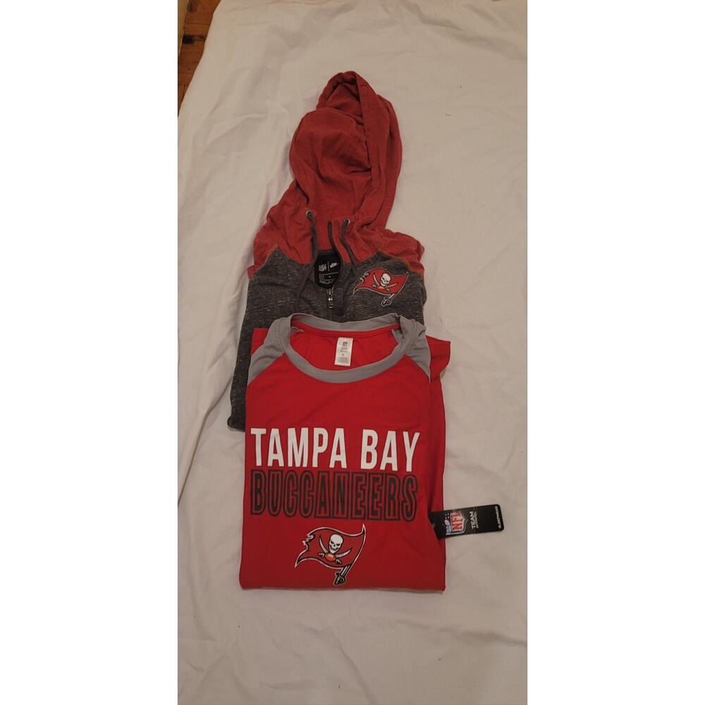 Lot Of 2 Tampa Bay Buccaneers LS Shirt & Full Zip Hoodie SIZE XL TB BUCS fan